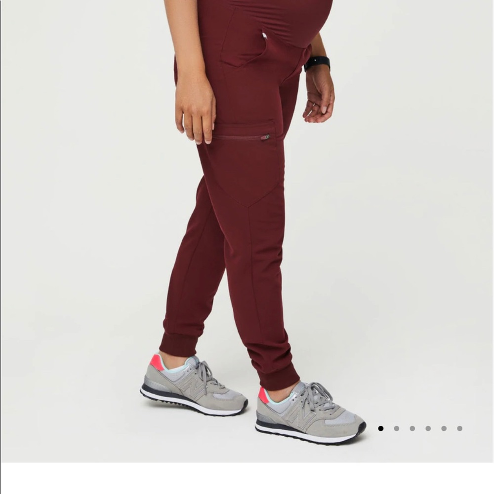 FIGS zamora maternity jogger scrub pants burgundy